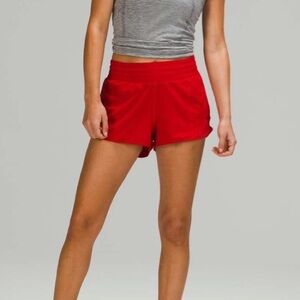 lululemon hotty hot high rise short 2.5”
